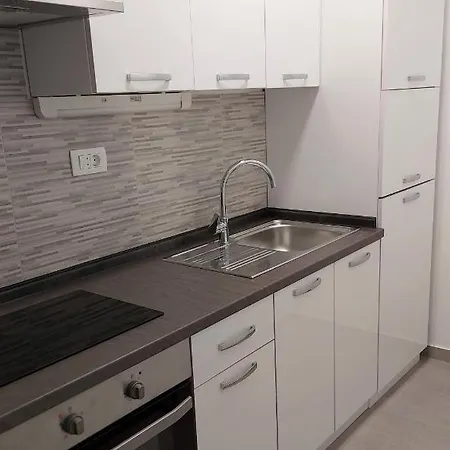 Adora Apartment *