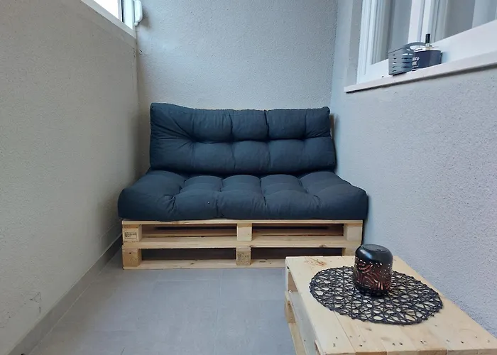 Adora * スプリト